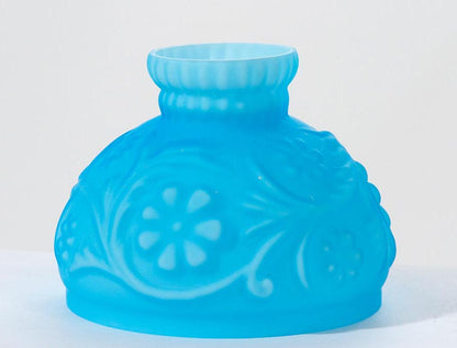 Miniature Light Blue with Embossed Daisy Glass Shade, 4 inch fitter (00038)