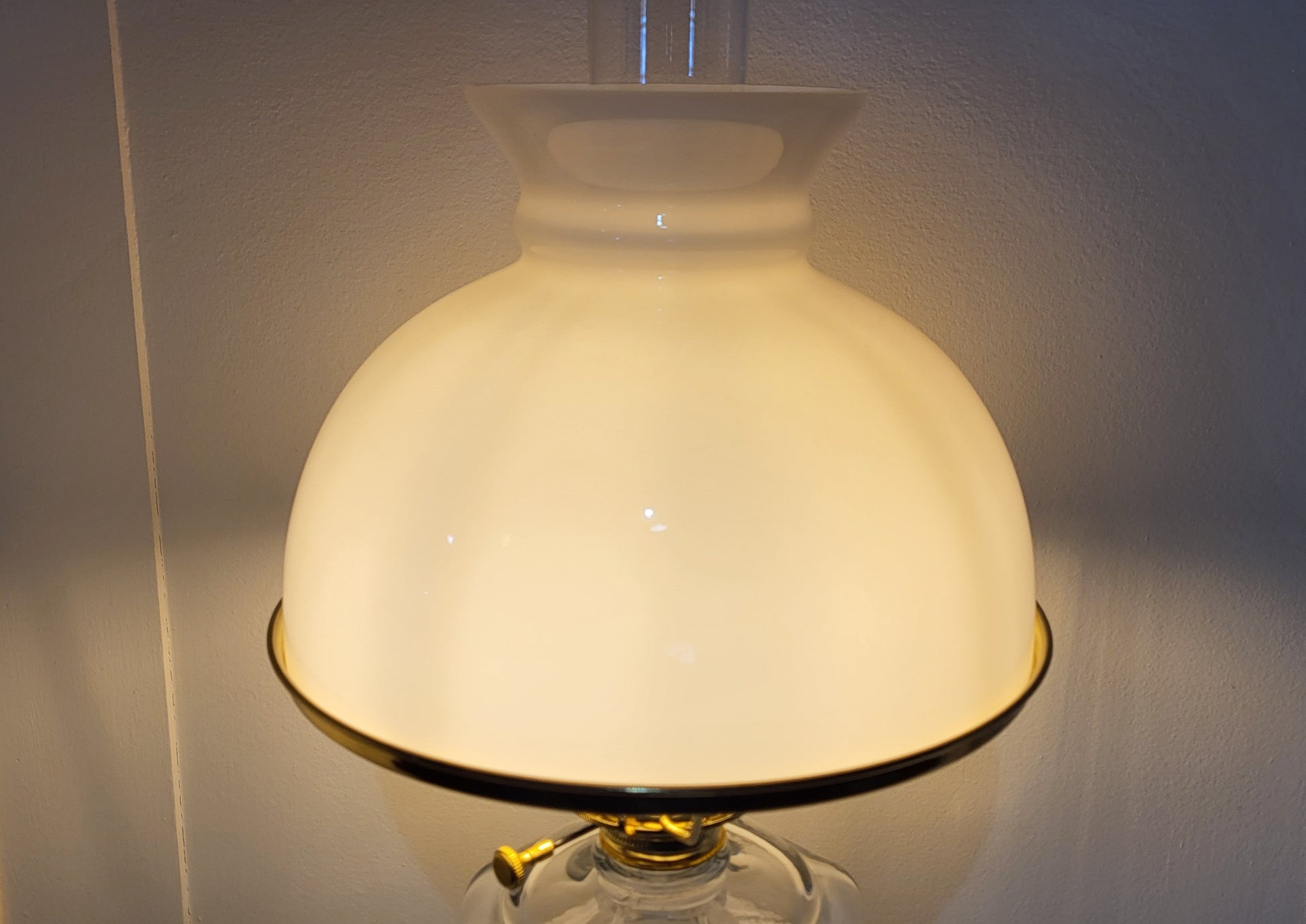 Antique White Glass Lamp Shades This Vintage Milk Glass Lamp Shade.