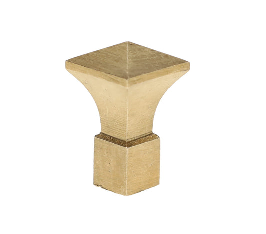 1-1/2" Tall Brass Mission Style Finial Tap 1/8F (11711U)